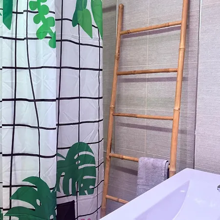 アパート Xsoma Flats 